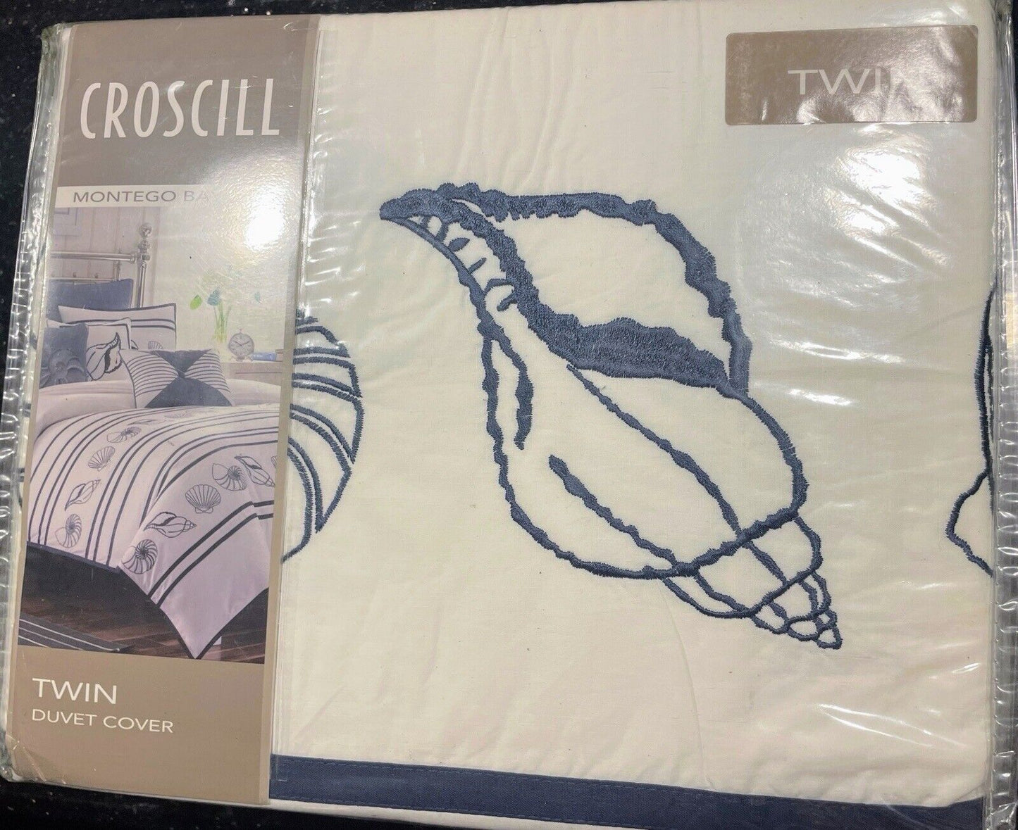 Croscill Twin Duvet Cover Montego Bay Embroidered Sea Shells White/Navy Blue